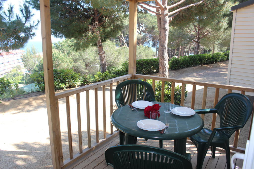 Hotel El Carlitos Arenys de Mar Habitación foto